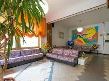 Hotel Geppi Pietra Ligure 2*,  إيطاليا